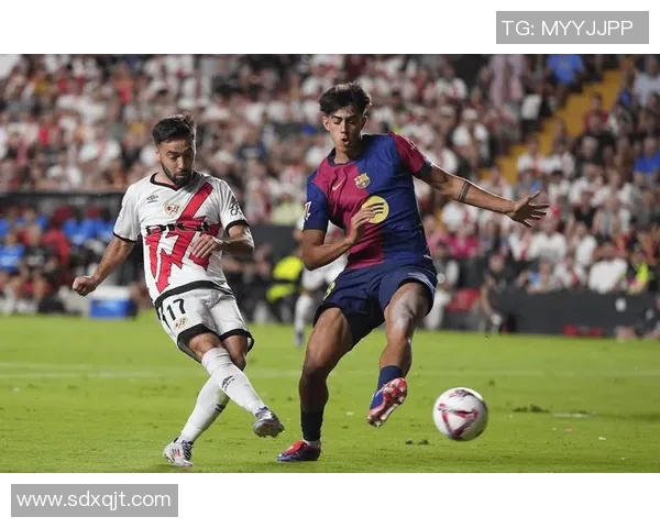 足球明星壁纸精选 聚焦巴萨球星精彩瞬间与赛场风采 足球明星壁纸精选 聚焦巴萨球星精彩瞬间与赛场风采